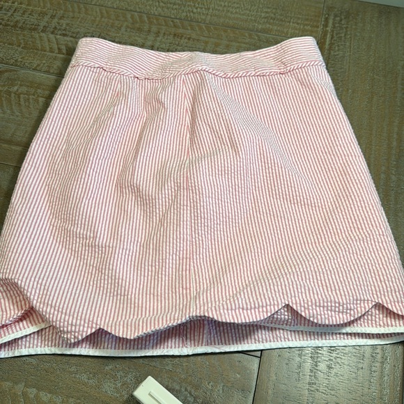 Vineyard Vines Scalloped Edge Seersucker Skirt - pink - Picture 10 of 10